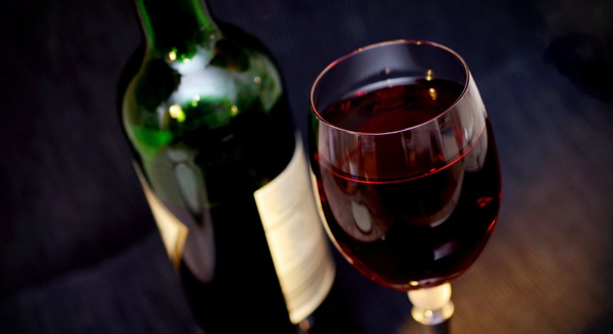 Как червеното вино влияе на Ковид-19?