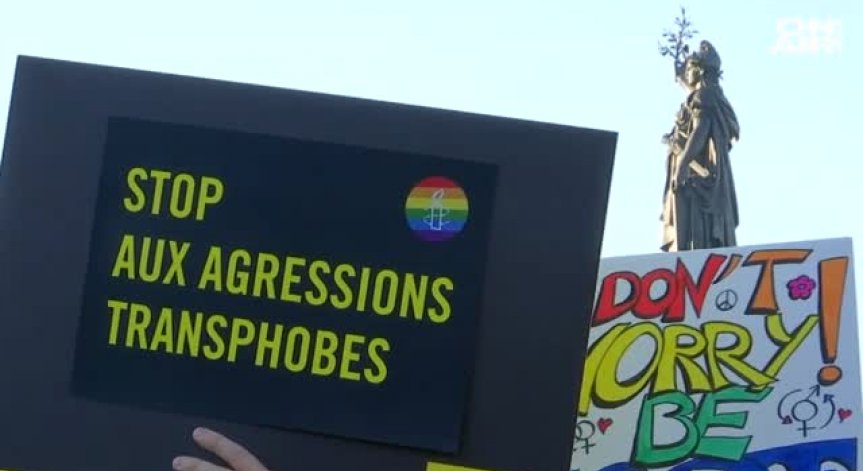 Французи протестират срещу хомофобията в Париж