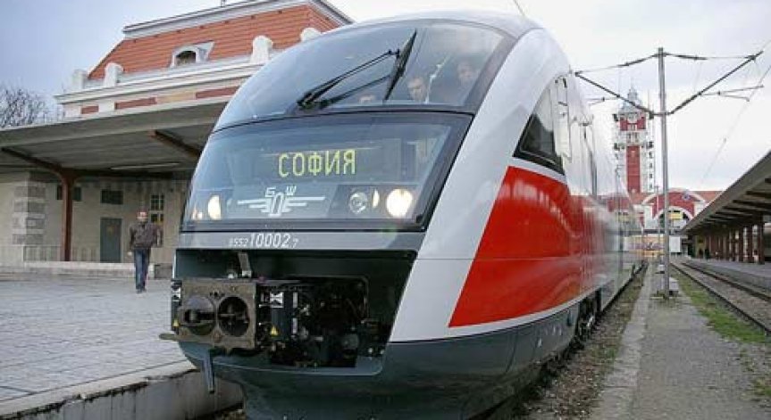 Половината търгове на БДЖ са незаконни