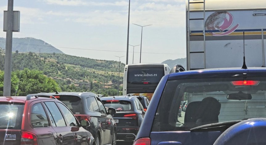 Шофьорите да не предприемат рискови изпреварвания.