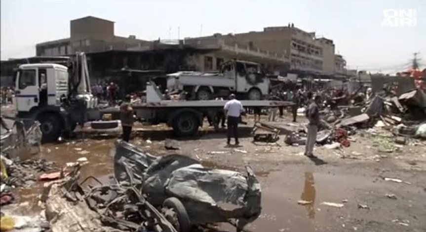 Кола бомба уби 8 души на пазар в Багдад