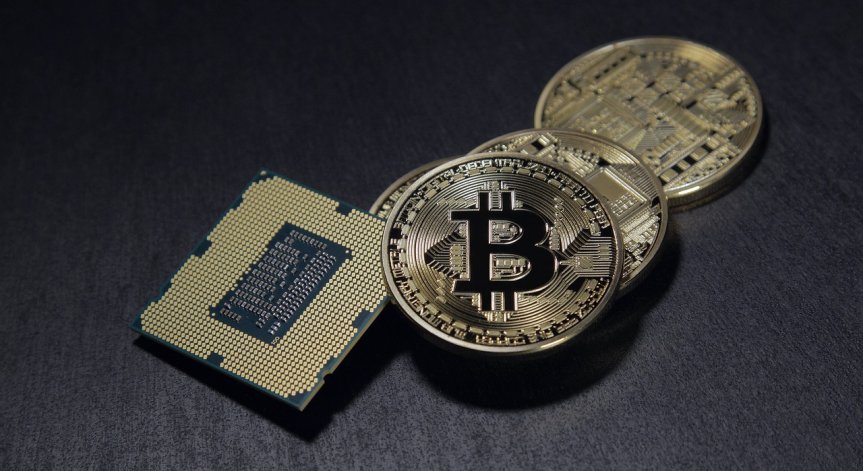 Страхове и прогнози: Какво ще се случи с биткойна през 2021 г.?