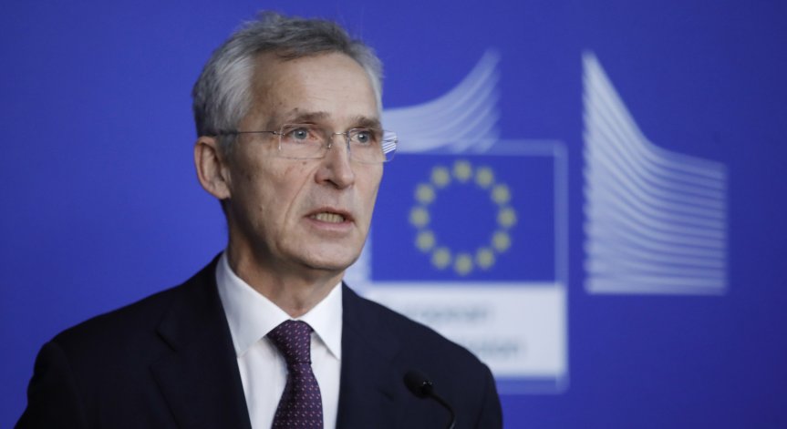 Столтенберг: Войната навлезе в решаващ момент, трябва да доставим още оръжия на Украйна