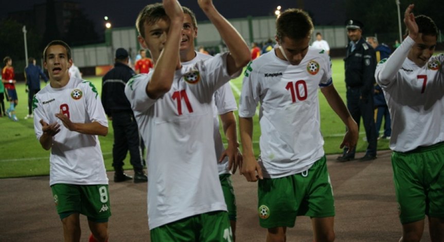 Треньорът приземява юношите след 1:0 над Испания