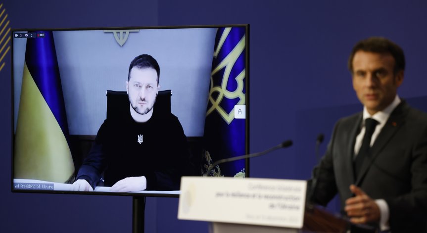 Зеленски към Макрон: Руските спортисти да не участват на Олимпийските игри
