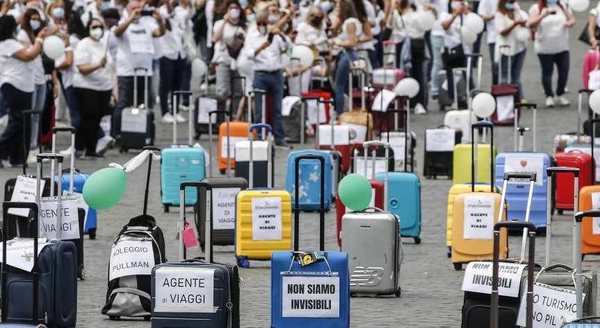 Световната икономика с най-тежък колапс от 1870 година