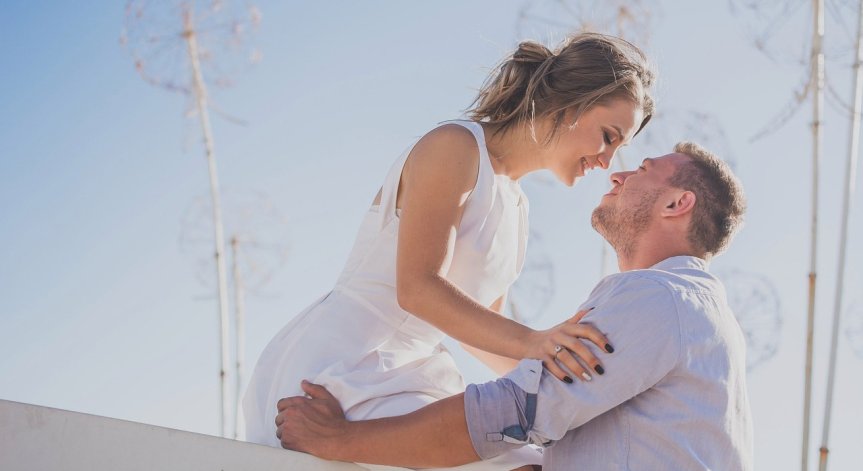 Романтика, но и изпитания: Любовен хороскоп за периода 13 - 19 ноември