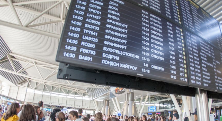 Срещу коронавируса: Монтират термокамери на летищата в София, Варна и Бургас