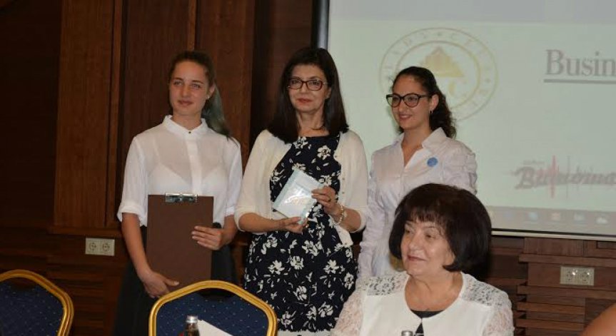 Ученици ще оценяват работата на министър Кунева през следващата година