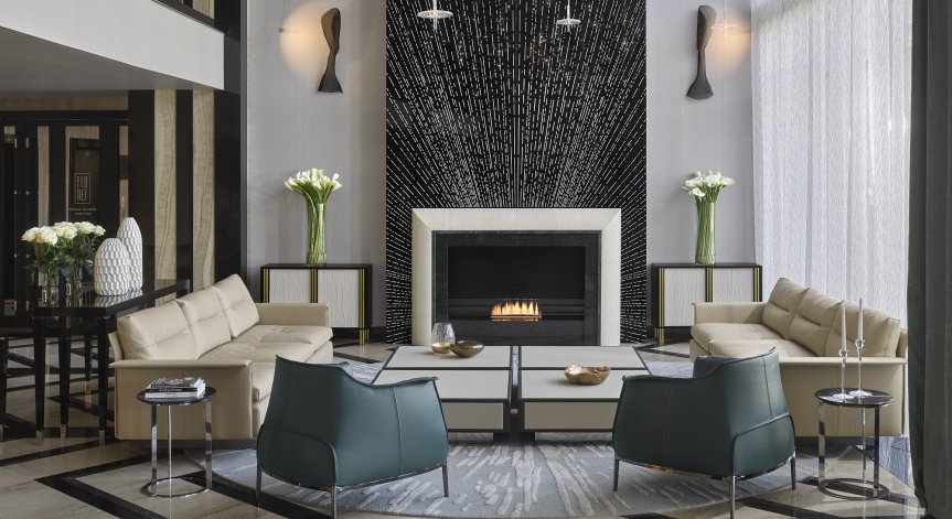 Коронясаха петзвездния InterContinental Sofia за 