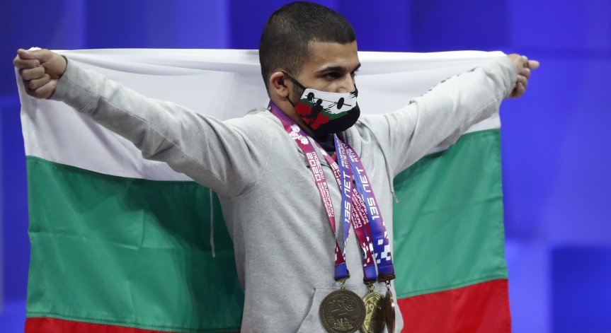 Ангел Русев донесе второ злато и трети медал за България на Европейското по щанги