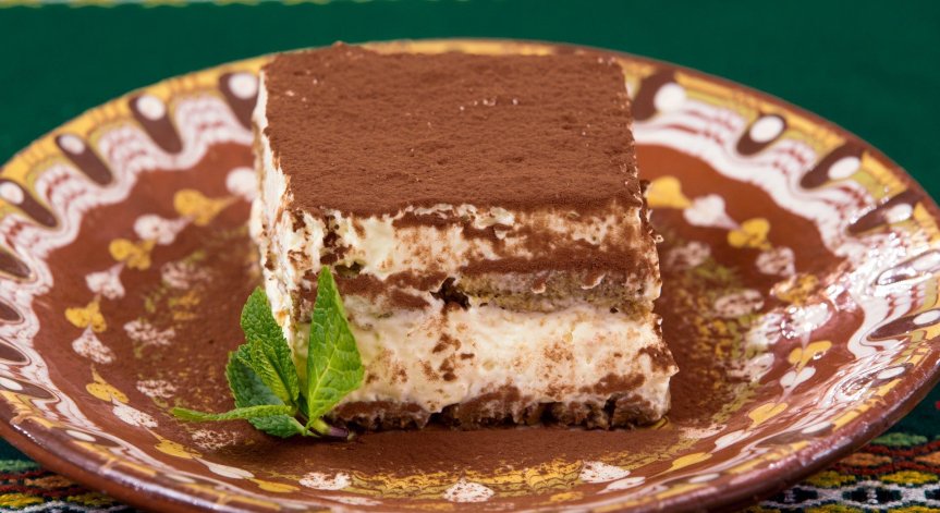 Защо е опасно да ядем торта за закуска и с какво да я заменим?