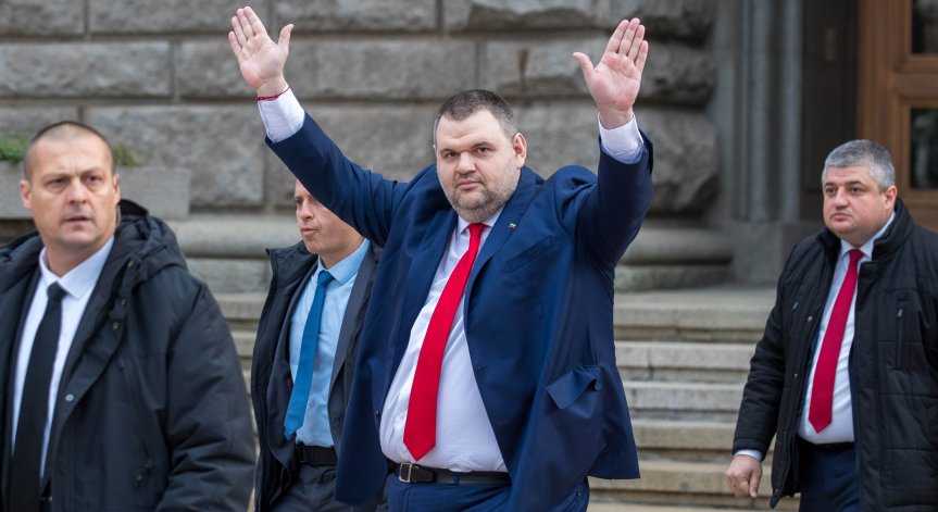 Пеевски: С преврати и насилие нищо няма да се получи, властта я дават хората