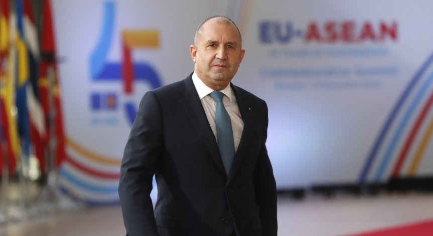 Радев: Редно е и 