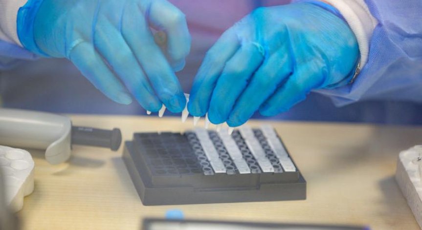 Рязък спад на новозаразените с Ковид-19, 32-ма души загубиха битката с вируса