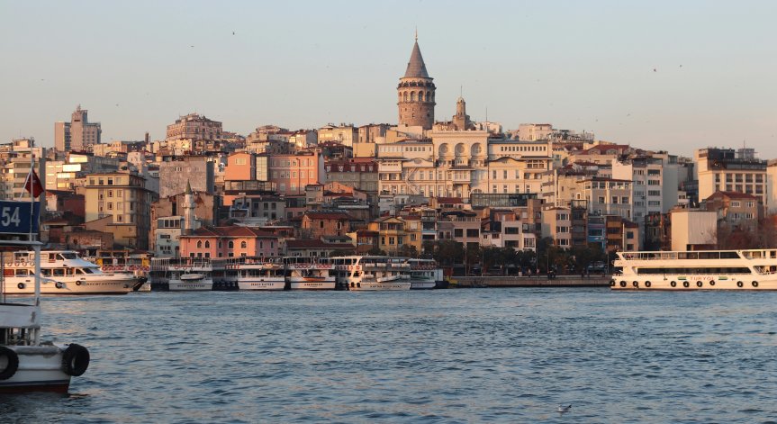 ''All inclusive'' води до развалянето на много големи количества храна.