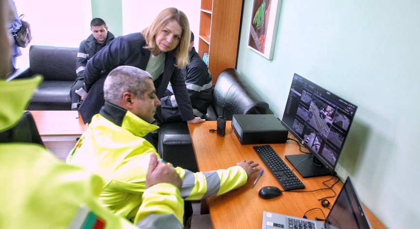 Фандъкова купува камери на КАТ: Истинският убиец е високата скорост