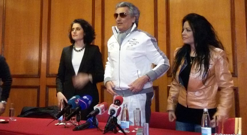 Италианската звезда Тото Кутуньо - ден преди концерта си у нас