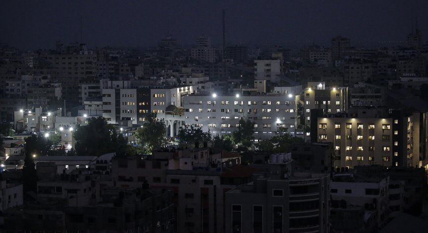 Болниците в Газа спират услугите, ще приемат само спешни случаи