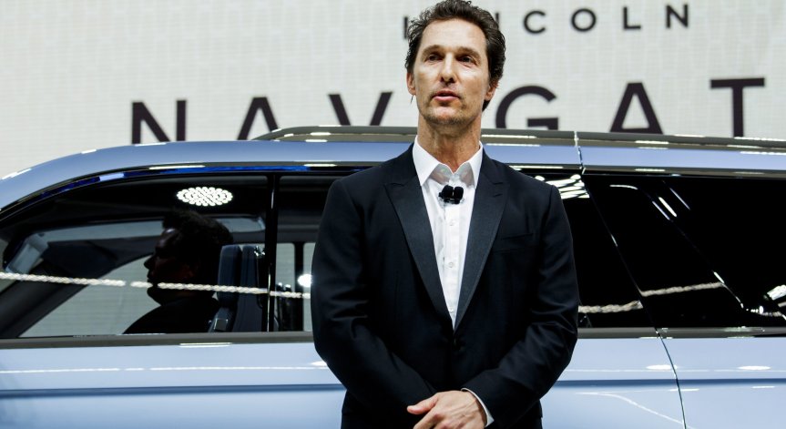 Матю Макконъхи написал автобиографията си без ток в пустинята