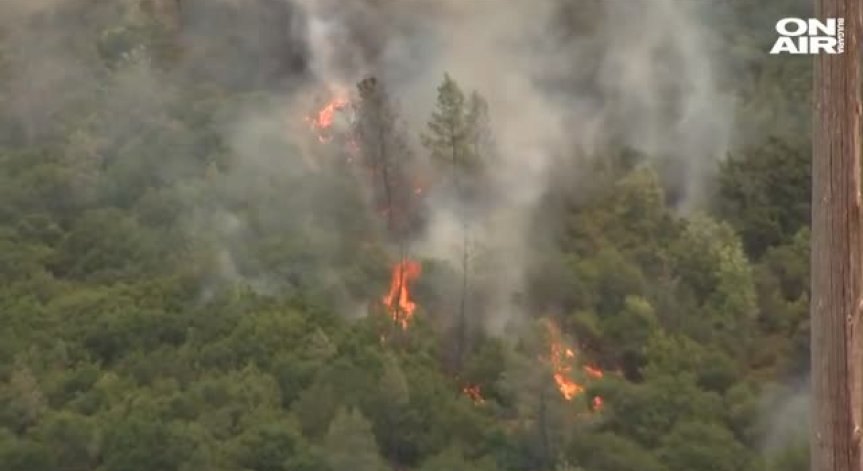 Калифорния в пламъци - хиляди евакуирани