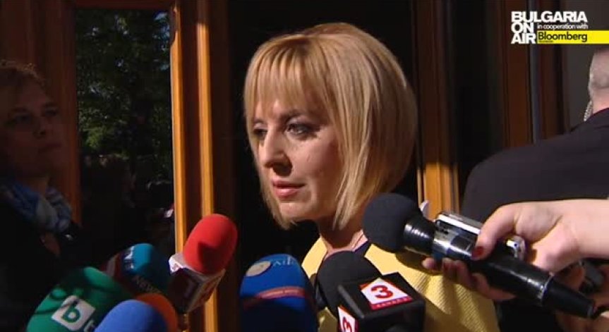 Мая Манолова: Правителството ще работи до момента, в който президентът не разпусне парламента