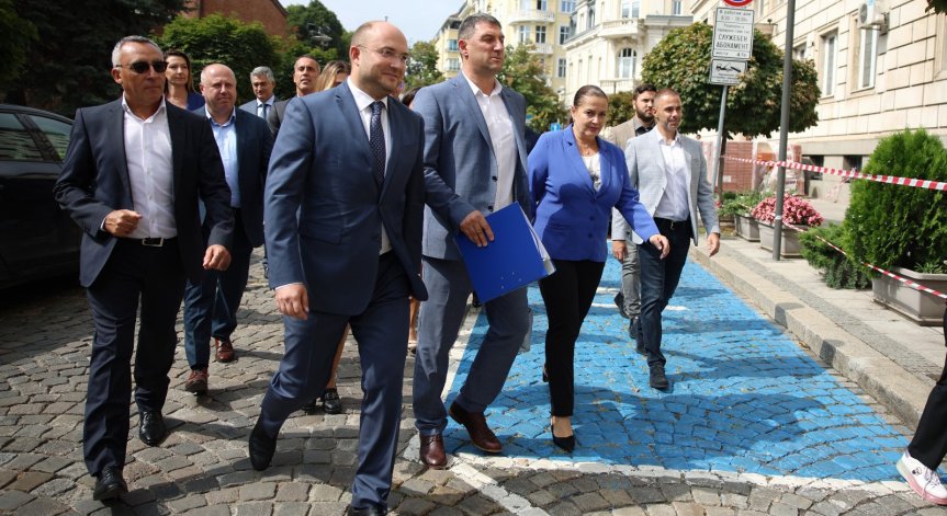 ГЕРБ-СДС представи кандидатите за районни кметове в София