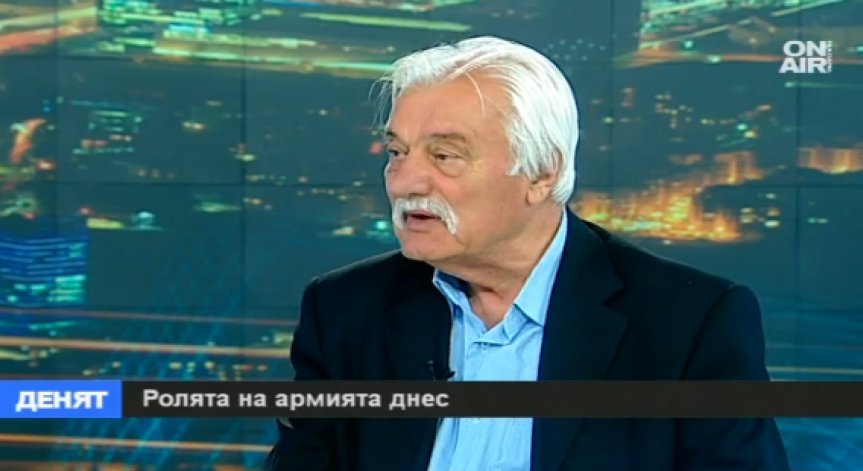 Ген. Люцкан Люцканов: Показаната на парада военна техника, е на 30 години!