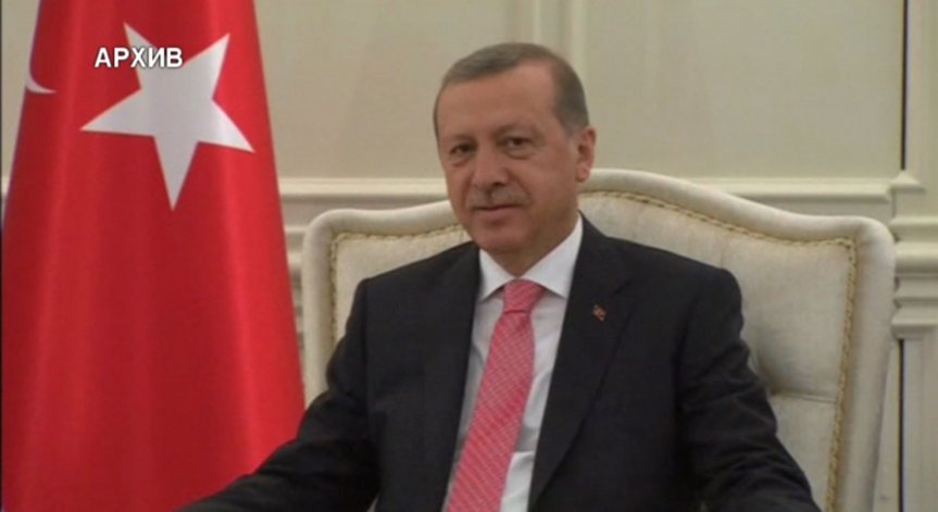 Турция отрече твърдението, че купува петрол от ИД