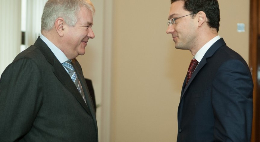 Митов: Най-опасното нещо е някой да започне да вярва в собствената си пропаганда