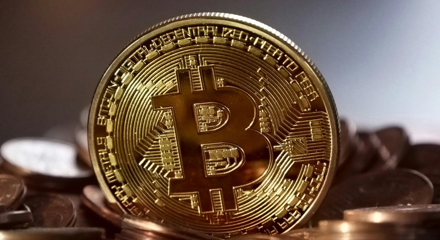 Биткойнът скочи до $60 000, предвиждат се рекордни стойности на криптовалутата