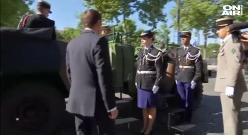 Началникът на въоръжените сили на Франция хвърли оставка