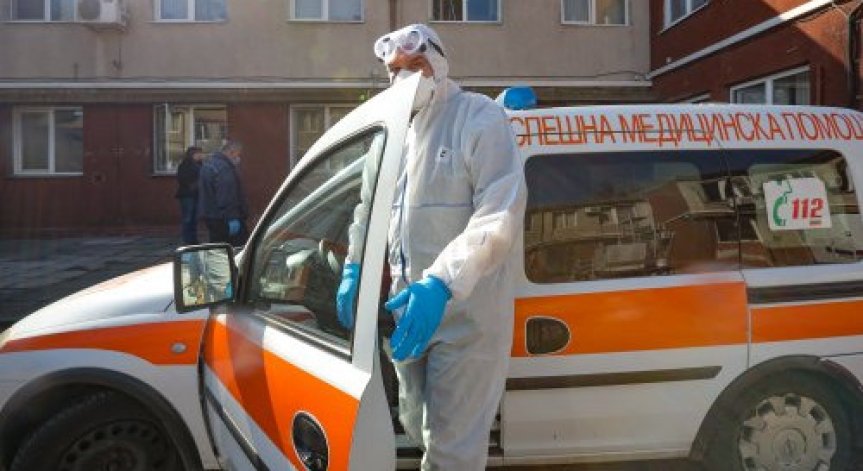 Здрави мъж и жена на 35 и 45 г. изгубиха битката с Ковид-19