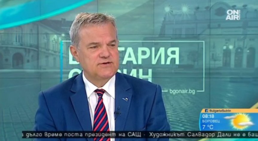 Румен Петков предубеден за версията за самоубийство в Стрелча