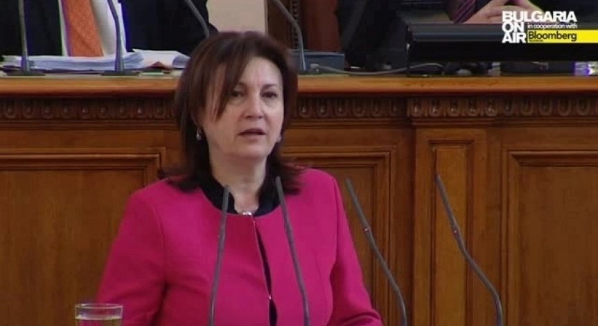 Бъчварова: Не би трябвало България да подпомага Гърция