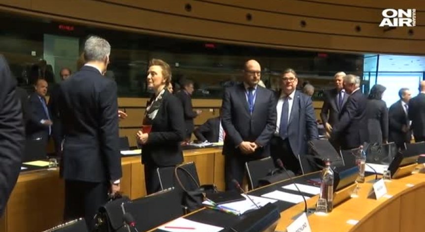 Въздушните удари над Сирия отприщиха вълна от протести