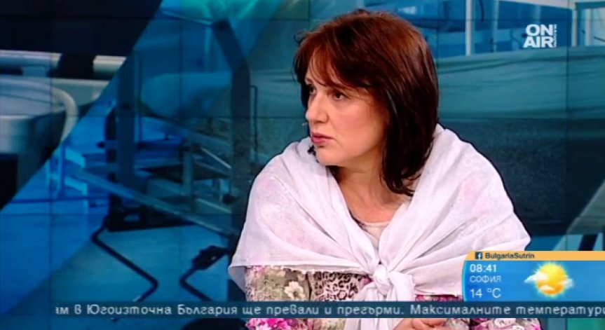 Здравните служители били поставени в унизителни условия