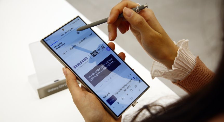 Samsung изпревари Apple, чиито доставки на смартфони са намалели с 10%