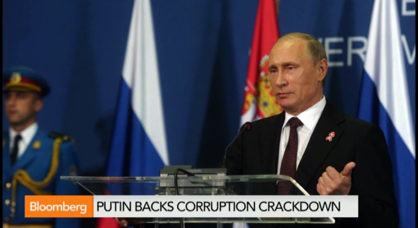 Путин се опитва да се спаси от санкциите като се справи с корупцията