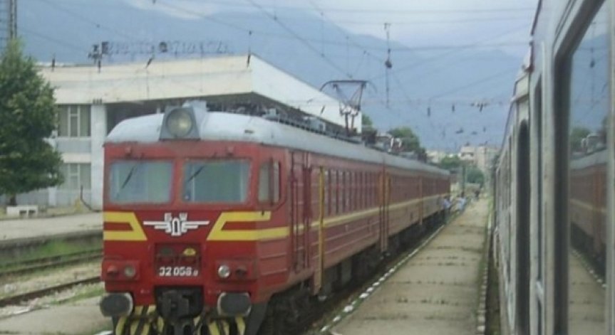 БДЖ е в критична ситуация, заяви служебният транспортен министър