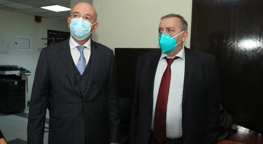 Прескочихме границата от 1000 заразени, 22-ма души са починали