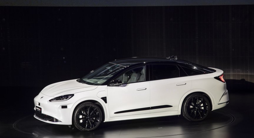 За първи път: Tesla отчете рекордна печалба от 1 млрд. долара