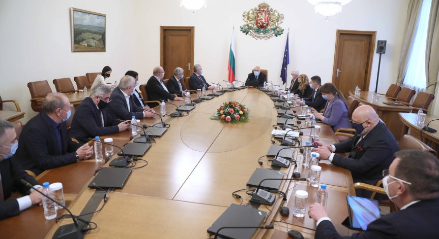 Правителството ще бори корупцията с нова стратегия