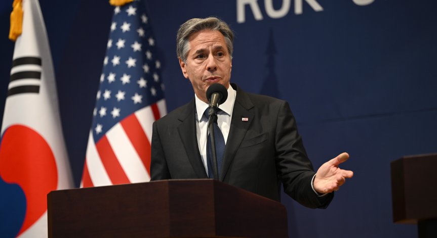 САЩ: Русия и КНДР си разменят оръжия и технологии, това е истински проблем