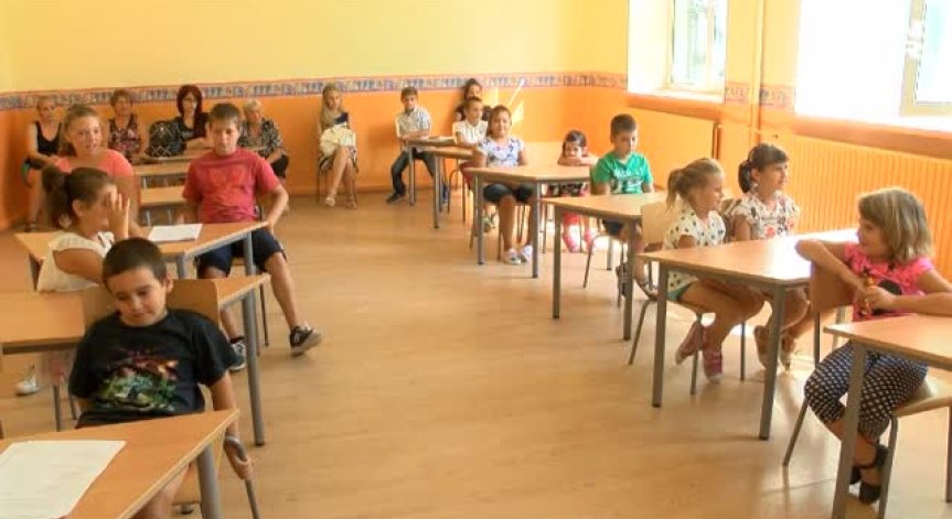 Смехът и старанието в селските училища не са изгубени!