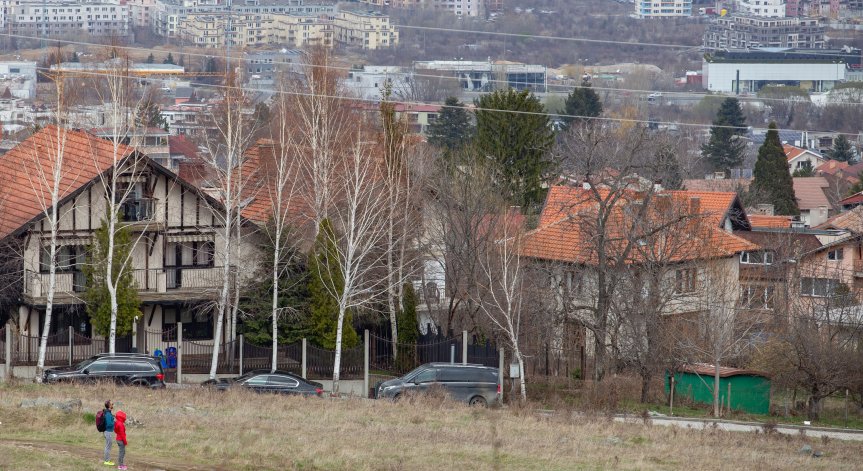 Отварят природните паркове и планините за разходки