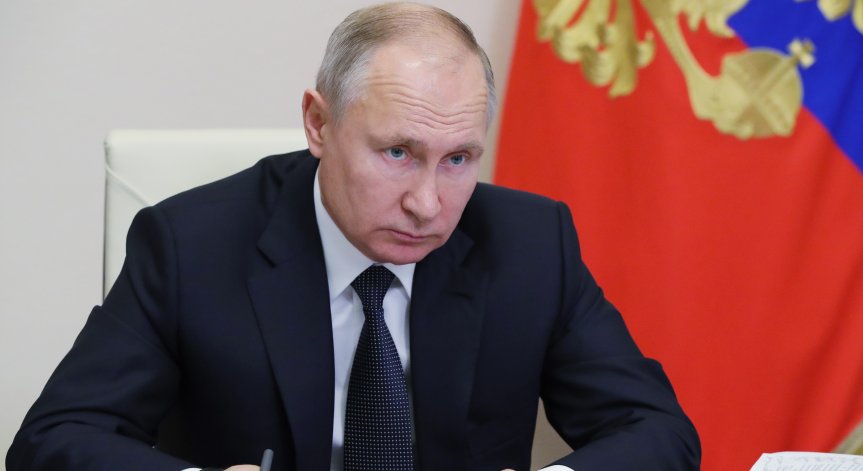 Приеха поправките, разрешаващи на Путин да се кандидатира за още два мандата