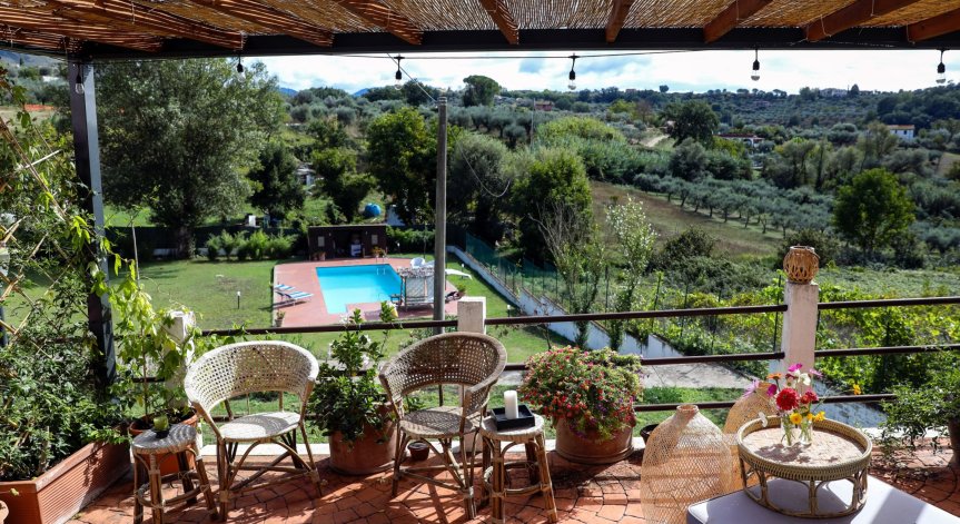 Защо все повече чужденци купуват имоти в Италия за 