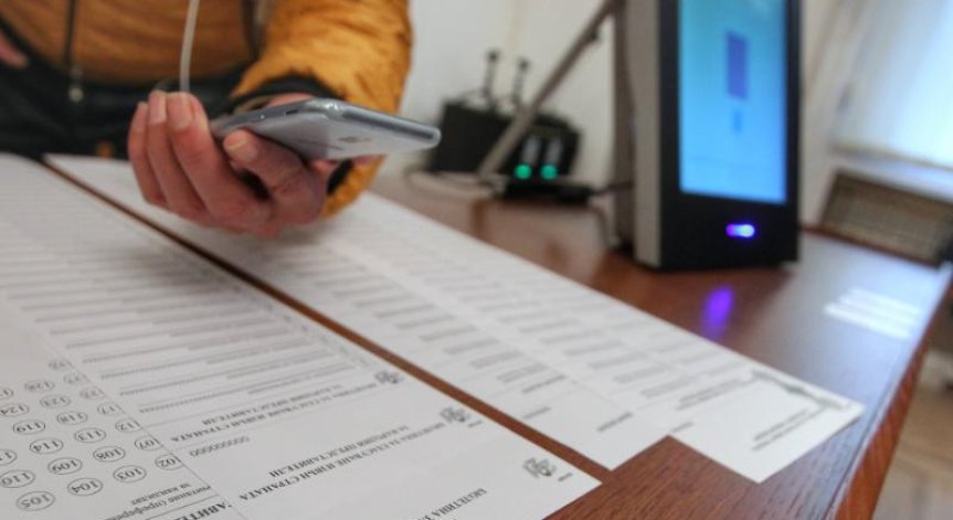 ВАС решава дали всяка СИК ще брои хартиените разписки на вота