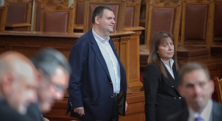 ДПС: Проверете посредниците за придобиване на българско гражданство